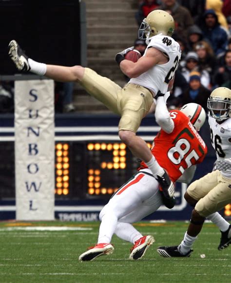 Notre Dame Ends Turbulent Season by Beating Miami in Sun Bowl - The New York Times