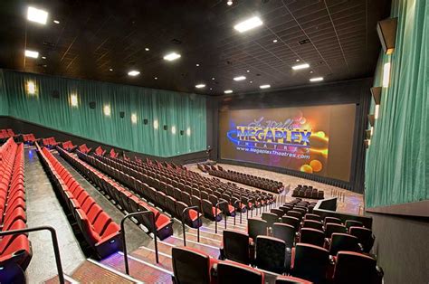 Megaplex Theatres with Irwin Seating model 72.12.22.2 Signature | Irwin ...