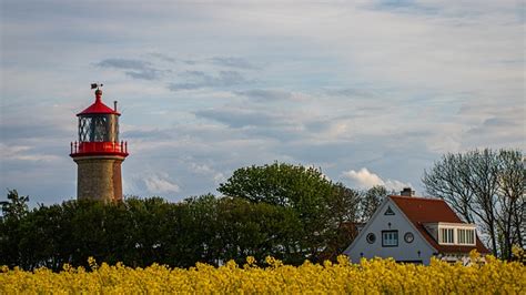 Lighthouse Tower Beacon - Free photo on Pixabay