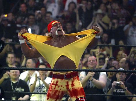 Hulk Hogan returning to WWE for WrestleMania | Las Vegas Review-Journal