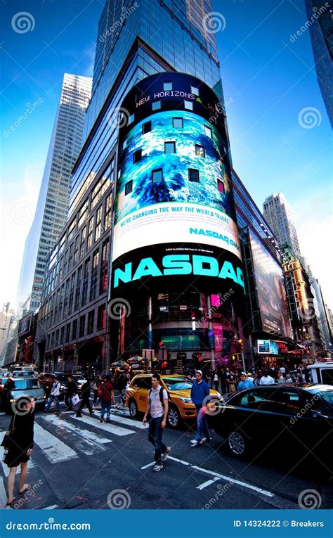 The NASDAQ Stock Market editorial photography. Image of dealer - 14324222