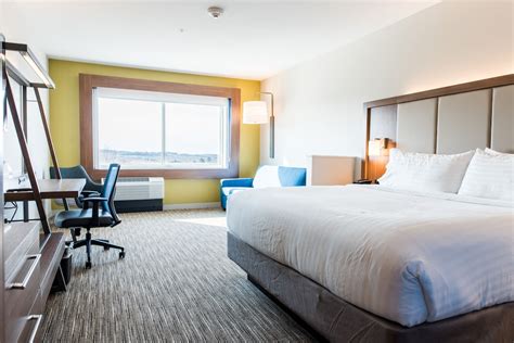 Holiday Inn Express & Suites Madison, an IHG Hotel Madison, Wisconsin ...