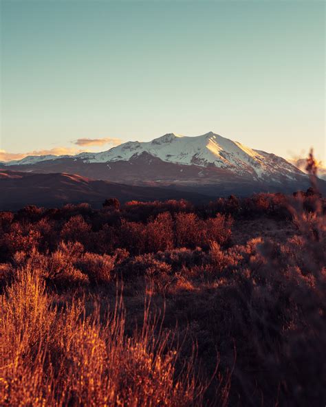 Sunset in the the Rocky Mountains of Colorado [2898 × 3623] [OC] : r/EarthPorn