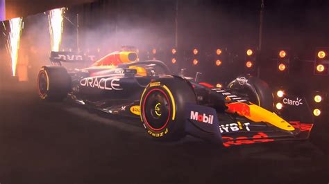 FIRST LOOK: Red Bull reveal 2023 RB19 during spectacular New York ...