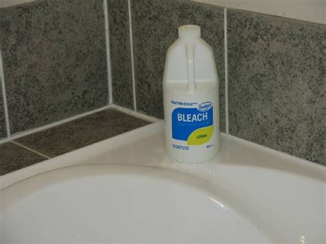 Bleach Baths: Use, Instruction, and Side Effects — DermNet