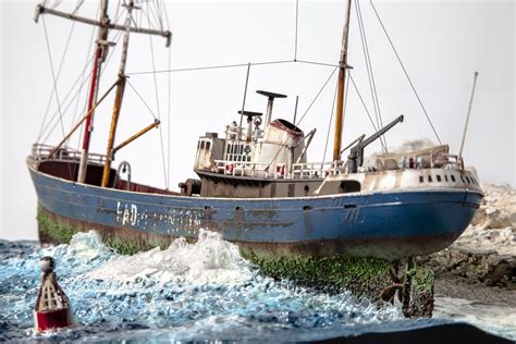 Revell 1 142 north sea fishing trawler by frank spahr – Artofit