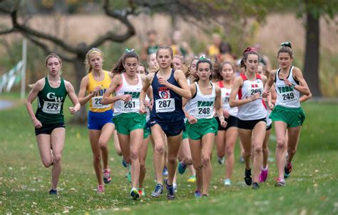 OPRF girls cross-country team takes 2nd in conference meet - Chronicle Media