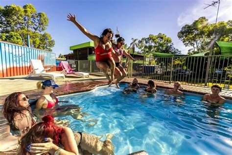 5 BEST Hostels in Alice Springs 2024 - (Pools, Party + Map)