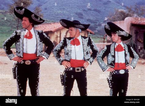 THREE AMIGOS (1986) 3 AMIGOS (ALT) CHEVY CHASE, STEVE MARTIN, MARTIN ...