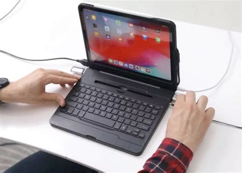 Apple iPad Pro keyboard and USB-C hub $79 - Geeky Gadgets