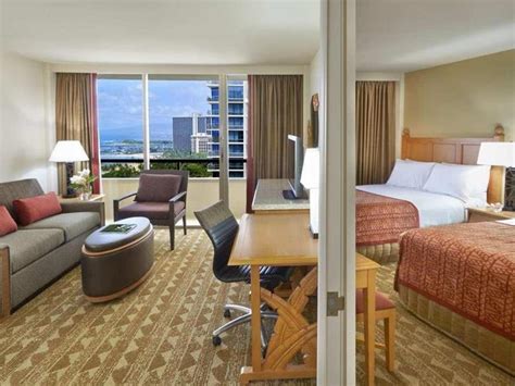 Embassy Suites Hotel Waikiki Beachwalk in Honolulu (HI) - Room Deals ...