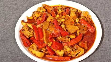 Gobhi Shalgam ka Achaar Recipe by Niru Gupta - NDTV Food