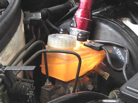 The Car Brake Fluid - Function, Types And Dot Rating Meaning - Universal Science Compendium