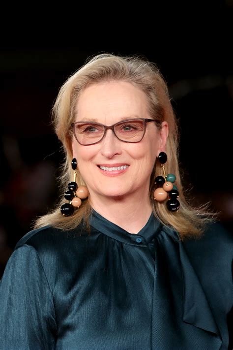 Meryl Streep Will Receive The Golden Globes’ Cecil B. DeMille Award & It’s Awesome To See ...