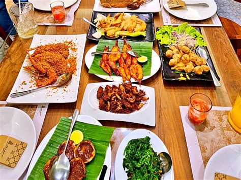 7 Pilihan Restoran Seafood Enak di Surabaya