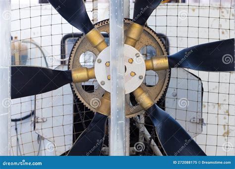 Close-up Hovercraft Propeller Stock Image - Image of stop, vessel ...