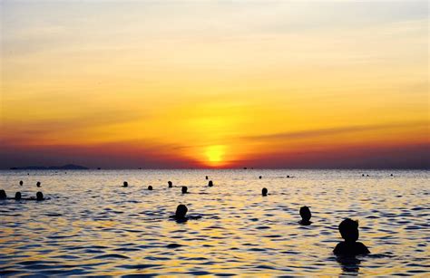 Silhouette Photography of Ocean during Sunset · Free Stock Photo