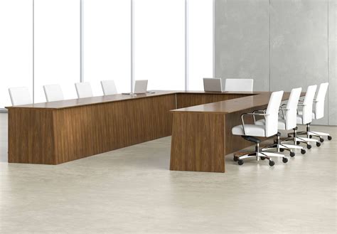 Impress Board Members With These Five Modern Conference Room Designs ...