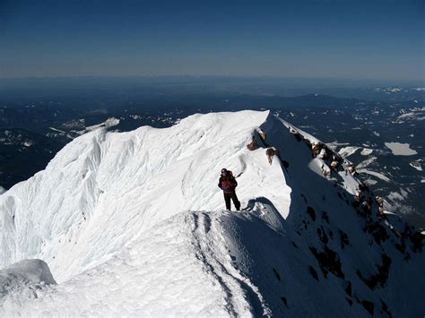 Matt on the Summit Ridge of Mt. Hood : Photos, Diagrams & Topos : SummitPost