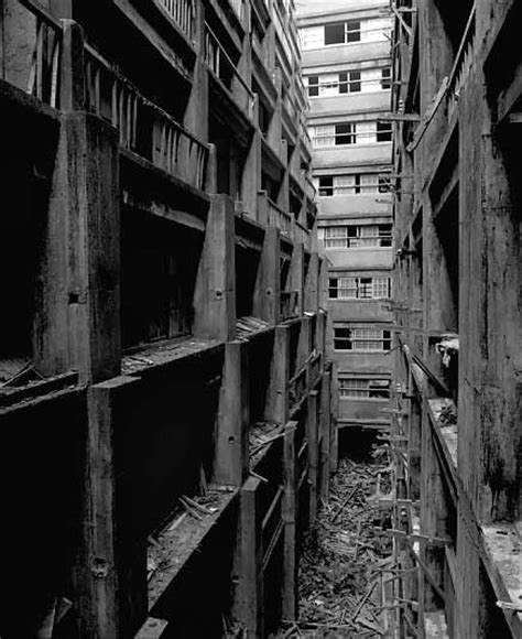 Gunkanjima Island – BLDGBLOG