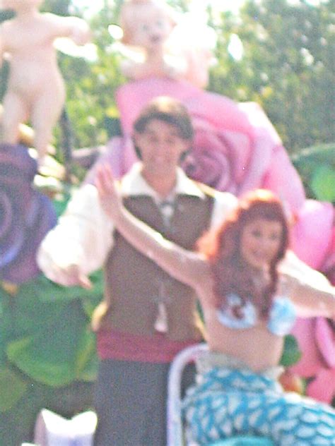 Eric & Ariel @ DisneyLand, Paris - The Little Mermaid Photo (18570360) - Fanpop - Page 11