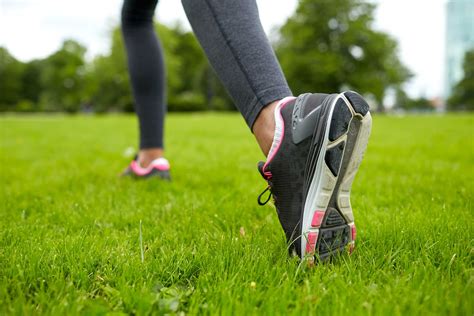 5 Foot Stretches for Runners - Shuman Podiatry & Sports Medicine