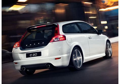 new car warehouse: Volvo C30 R-Design Wallpaper and Review In car Market