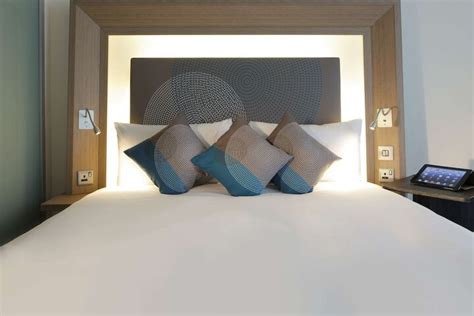 Novotel London Brentford Brentford | Bookonline.com