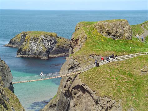 Traveler Guide: Giant’s Causeway