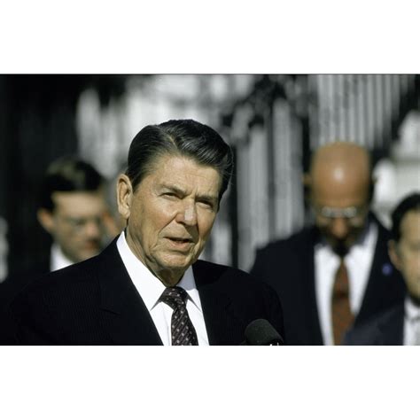 Ronald Reagan giving a speech Photo Print (30 x 24) - Walmart.com - Walmart.com