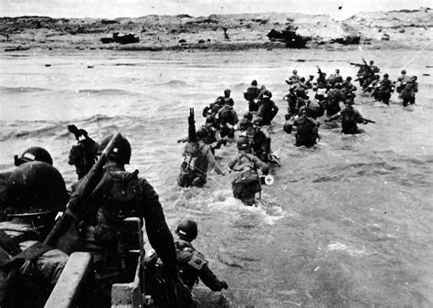 D-Day: The Normandy landings through rare photographs, 1944 - Rare ...