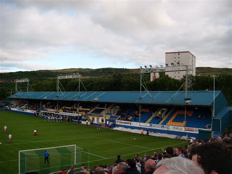 Cappielow Park (Greenock Morton v St Mirren) | Couples The Football Stadium