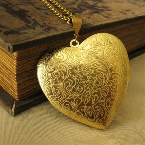 Large Heart Locket Vintage Style Picture Locket Vintage large