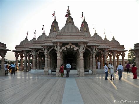 Swaminarayan Temple - Bharuch - Gujarat - PuneToPune