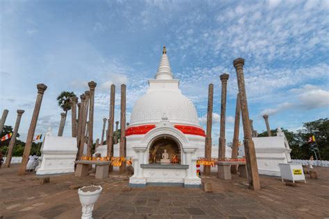 Thuparamaya Temple, Anuradhapura, Sri Lanka Stock Photo - Image of ...