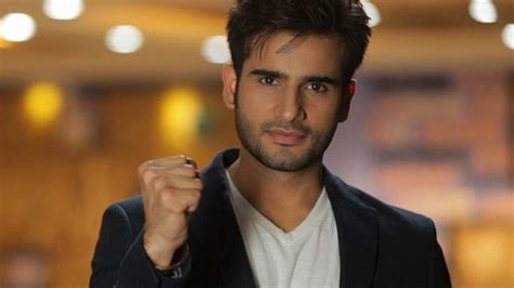 Karan Tacker Turns Into A Chef During Lockdown | India Forums