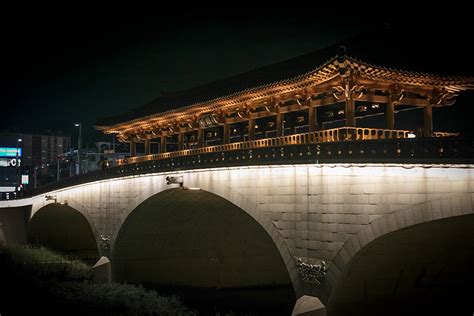 Taking Photos in Jeonju Hanok Village at Night