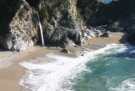 Big Sur - Julia Pfeiffer Beach and McWay Falls • Weekend Walkabout