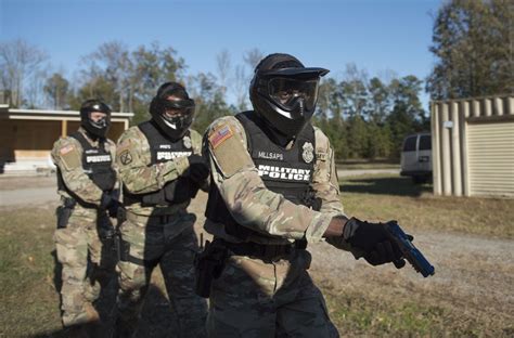 DVIDS - News - Fort Eustis military police conduct rapid response exercise