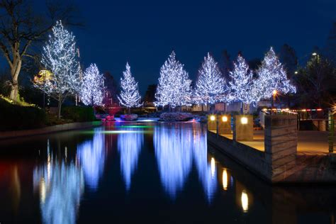 Christmas Lights On The Riverwalk San Antonio | Shelly Lighting