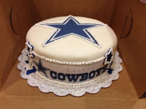 Dallas Cowboys Cake - CakeCentral.com