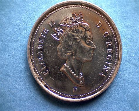 2001-P CANADA QUEEN ELIZABETH 11 5 CENT COIN "MAGNETIC' RARE - For Sale ...