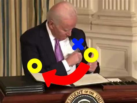 Sports Final Score: Joe Biden's Pen 1 Joe Biden 0 as ink stick scores ...