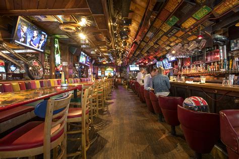 Barney's Beanery - West Hollywood - Los Angeles - The Infatuation