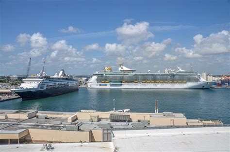 Port Everglades Cruise Parking Guide: Prices, Options, Tips