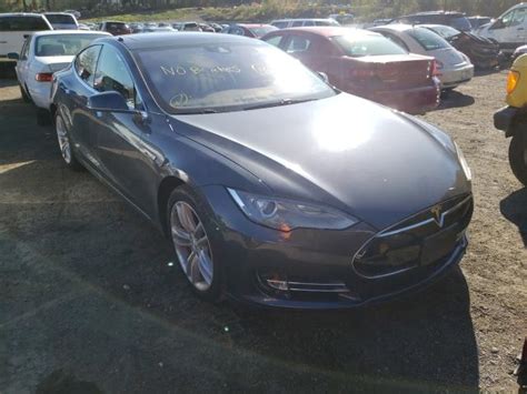 VIN: 5YJSA1H24FF082231 | TESLA MODEL S 2015 car history - Stat.vin