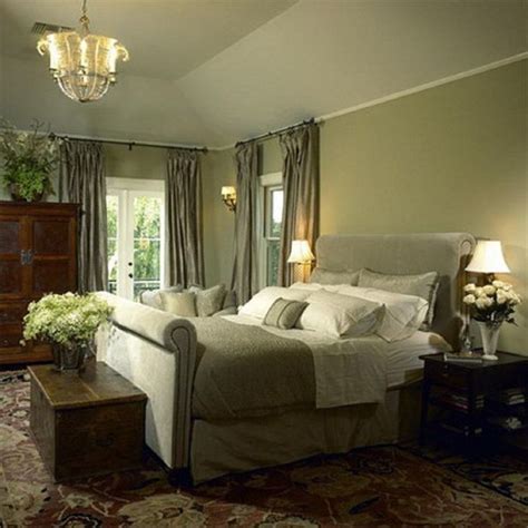 15 Green Bedrooms Show off This Fresh, Peaceful Color | Green master bedroom, Traditional ...