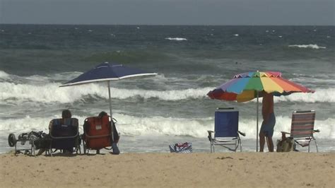 Carolina Coast Eyes Approaching Storm - NBC News