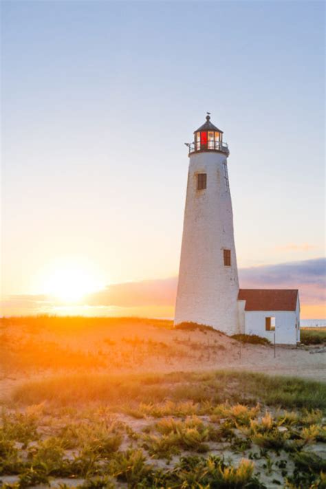 SUNRISE AT GREAT POINT LIGHTHOUSE - Design Darling