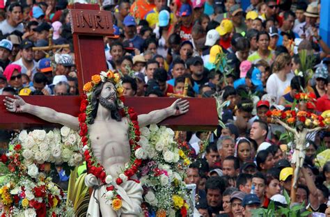 En Ecuador las tradiciones religiosas predominan durante la Semana ...